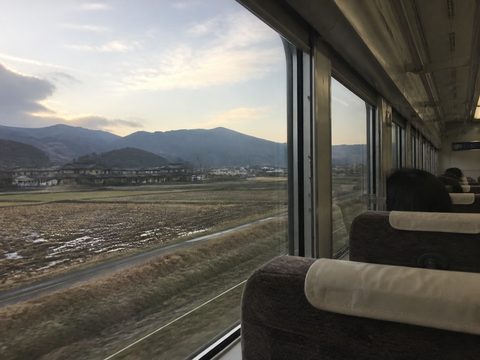 京都丹後鐵道車窗外的丹後山海